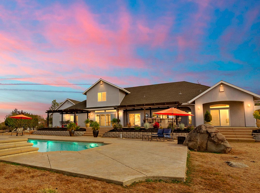 Custom Entertainer's Dream